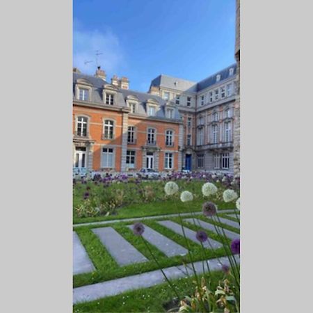 Au Coeur Du Marche Apartment Boulogne-sur-Mer Exterior foto